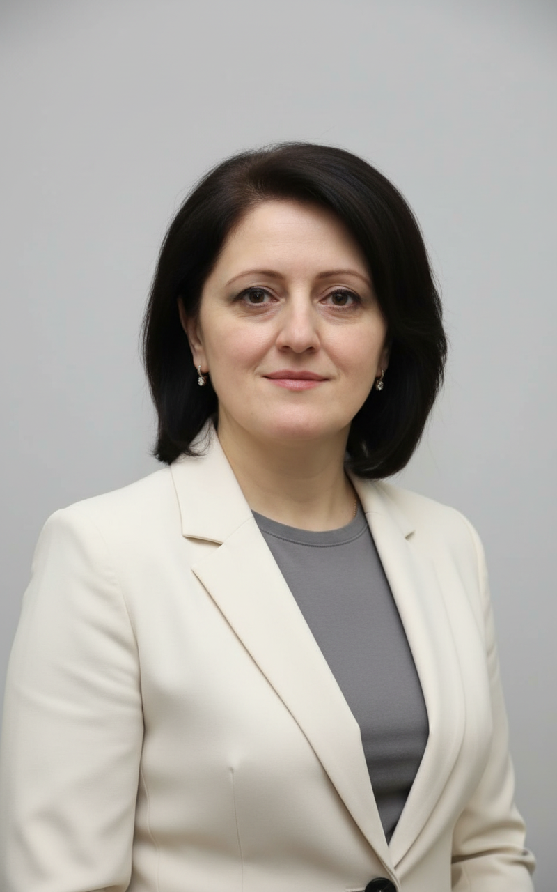 Նելլի Հակոբյան պատմության ուսուցչուհի