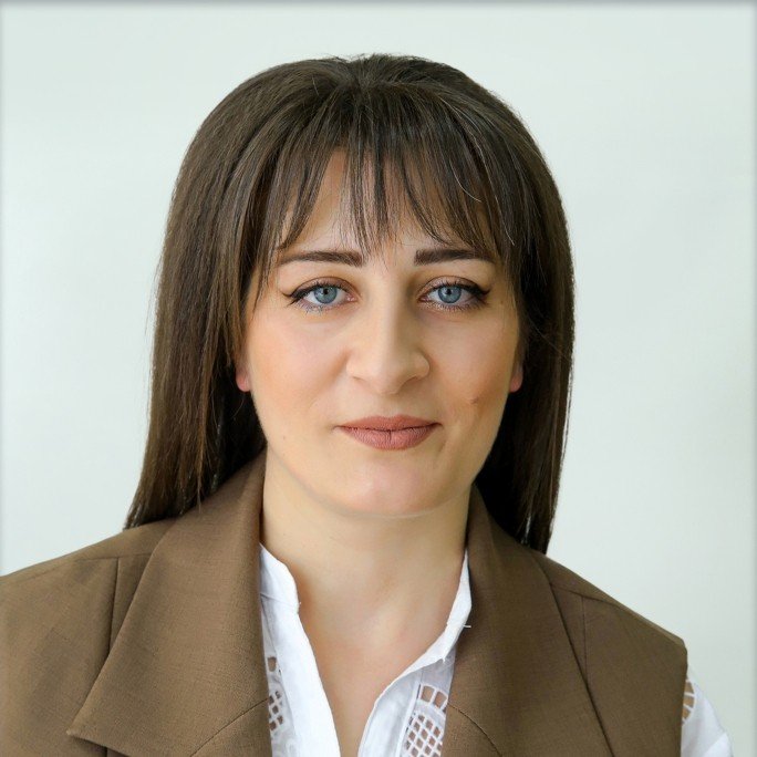 Թինա Մովսիսյան